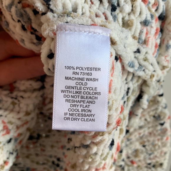 Soft Crewneck Long Sleeved Chenille Sweater - Picture 5 of 5